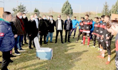 Vali Coşkun’dan, Kahramanmaraşspor Oyuncularına Moral Ziyareti