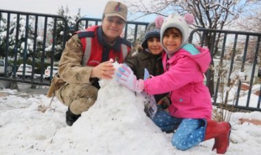 ÇOCUKLARIN KAR KEYFİ