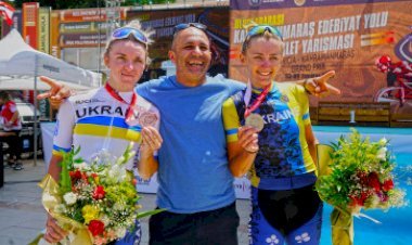 Edebiyat Yolunda Şampiyonlar Geçidi