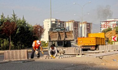 Üniversite Güzergâhının Yaya Yolu Sorunu Çözülüyor