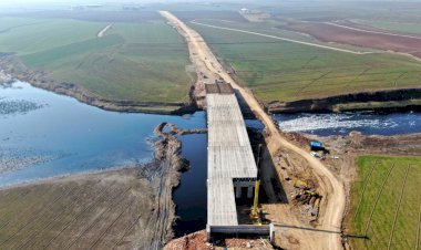 Yeni Köprüde Son Kirişler Monte Ediliyor