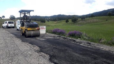 İlçelerde Yollar Büyükşehir’le Yenileniyor