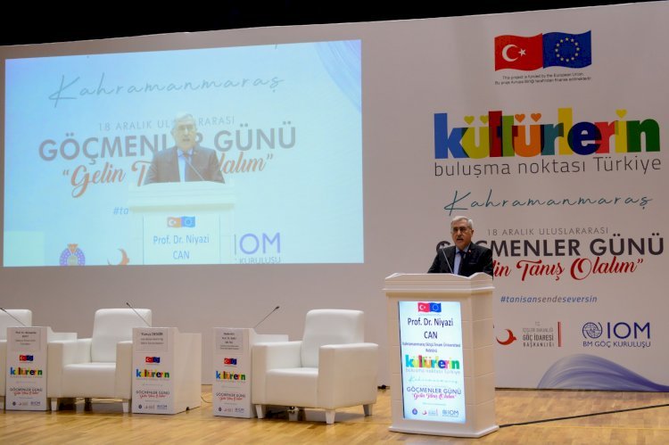 Üniversitemizde, 18 Aralık Uluslararası Göçmenler Günü Münasebetiyle Göç Yolunda İnsanlık ve Hoşgörü Paneli Düzenlendi