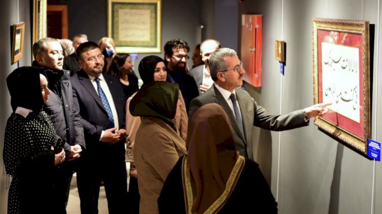 Başkan Güngör Hat Sergisi’ni Ziyaret Etti